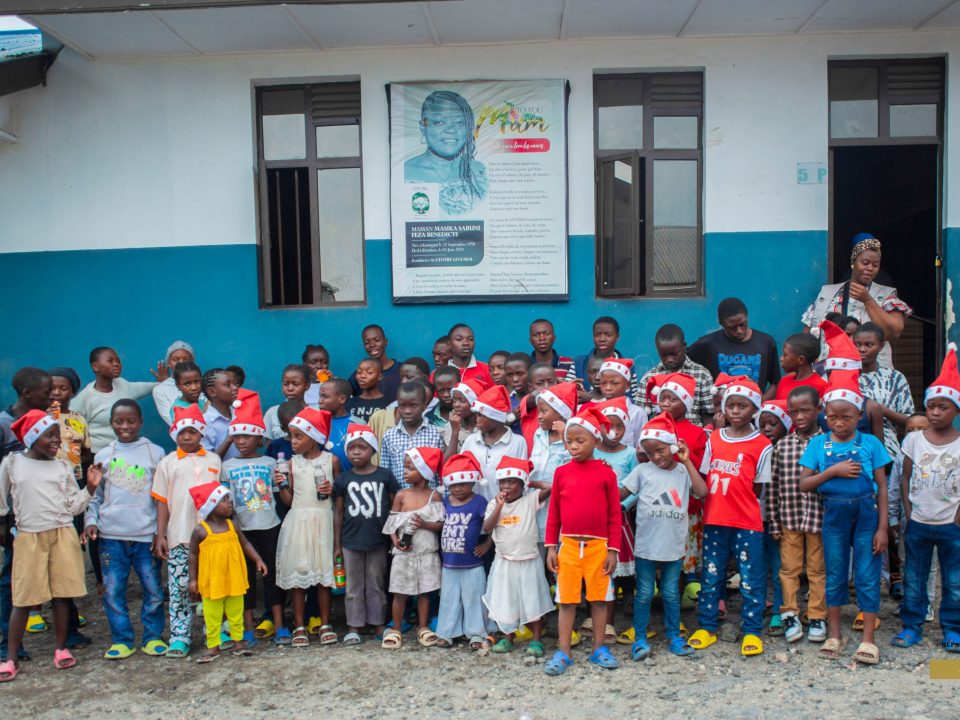 Auprès des enfants orphelins
